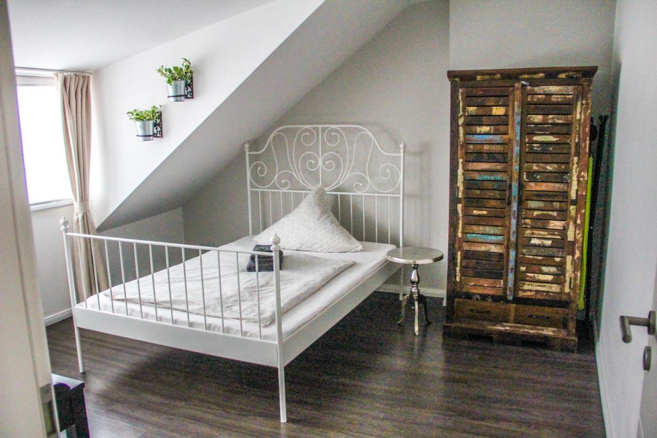 Exklusive 2 Zi. Dachgeschosswohnung In Top Lage! เบรเมน ภายนอก รูปภาพ
